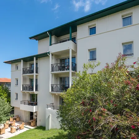 Ocean מלון דירות